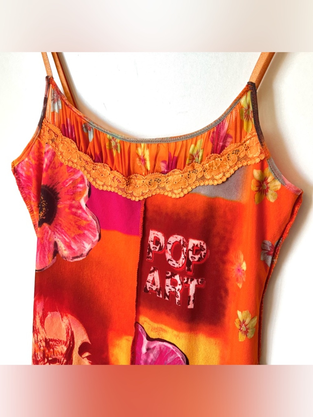 :: ✿ ᴥ ✿⊙ ͜ʖ✿ ⁞❛ัॢᵕ❛ั)✩*ೃ.⋆˚

Vintage Orange Floral Pop Art Graphic Print Dress